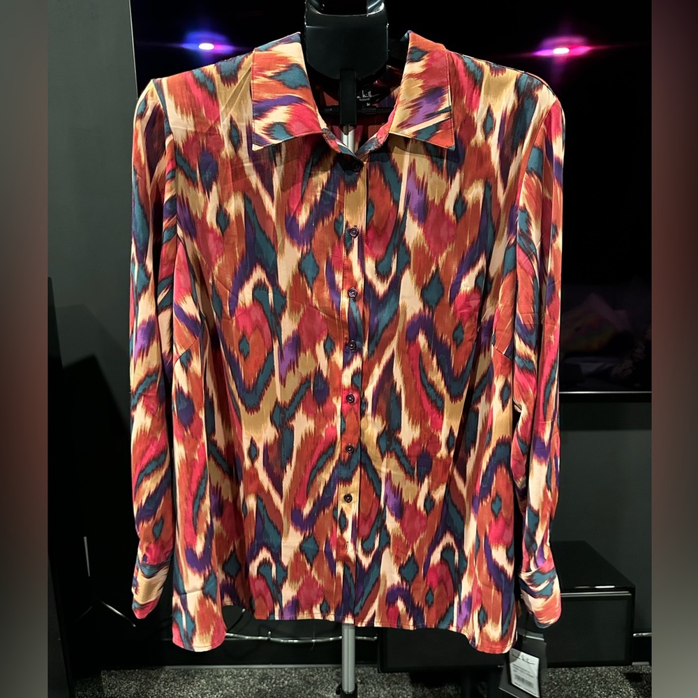 Brand new with tags women’s 2x Nicole Miller Bold Patterned Button Down Shirt